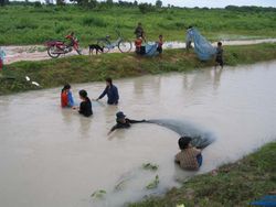 fishing-in-cambodia11.jpg